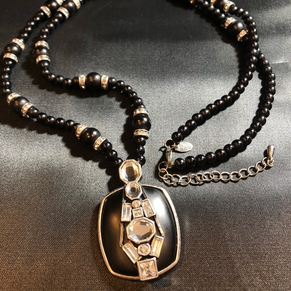 Lia Sophia Beautiful Black Agate W/ Accent Crystal - Picture 1 of 7